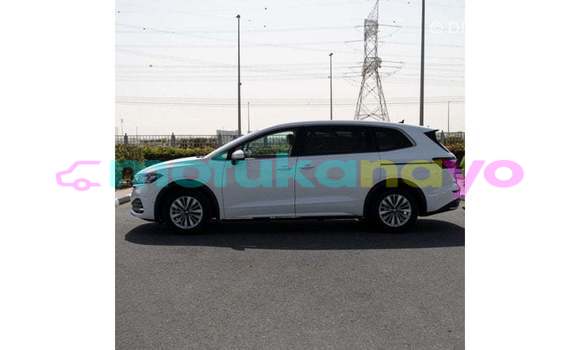 Buy Import Volkswagen TRUCK White Truck in Import - Dubai in Bandundu Buy Import Volkswagen TRUCK White Truck in Import - Dubai in Bandundu