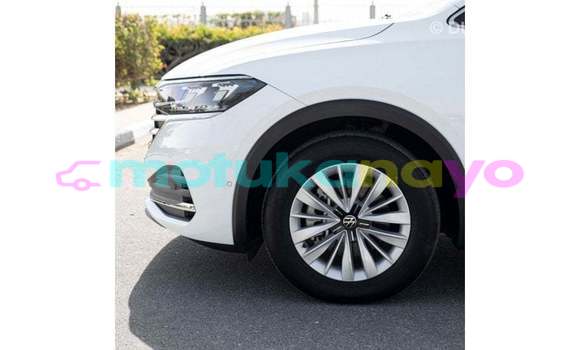 Buy Import Volkswagen TRUCK White Truck in Import - Dubai in Bandundu Buy Import Volkswagen TRUCK White Truck in Import - Dubai in Bandundu