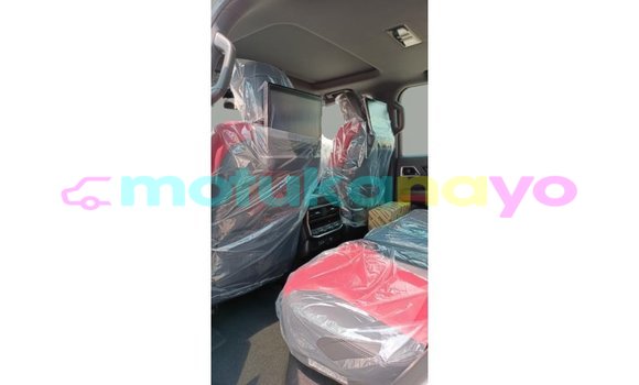 Acheter Import Voiture Toyota Land Cruiser Blanc à Import - Dubai, Bandundu Acheter Import Voiture Toyota Land Cruiser Blanc à Import - Dubai, Bandundu