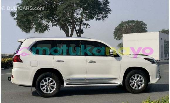 Buy Import Toyota Land Cruiser White Car in Import - Dubai in Bandundu Buy Import Toyota Land Cruiser White Car in Import - Dubai in Bandundu