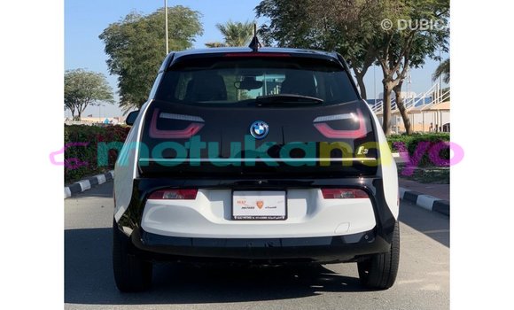 Buy Import BMW C White Bike in Import - Dubai in Bandundu Buy Import BMW C White Bike in Import - Dubai in Bandundu