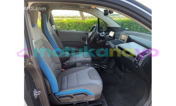 Buy Import BMW C White Bike in Import - Dubai in Bandundu Buy Import BMW C White Bike in Import - Dubai in Bandundu