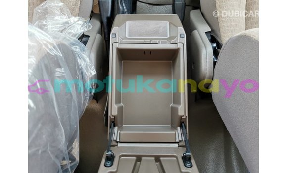 Buy Import Toyota Land Cruiser Beige Car in Import - Dubai in Bandundu Buy Import Toyota Land Cruiser Beige Car in Import - Dubai in Bandundu