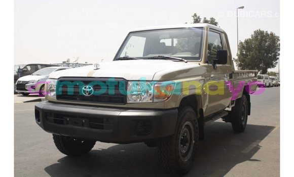Buy Import Toyota Land Cruiser Beige Car in Import - Dubai in Bandundu Buy Import Toyota Land Cruiser Beige Car in Import - Dubai in Bandundu