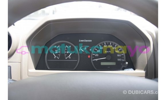 Buy Import Toyota Land Cruiser Beige Car in Import - Dubai in Bandundu Buy Import Toyota Land Cruiser Beige Car in Import - Dubai in Bandundu