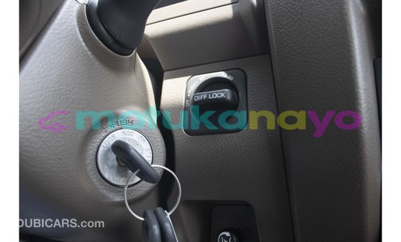 Buy Import Toyota Land Cruiser Beige Car in Import - Dubai in Bandundu Buy Import Toyota Land Cruiser Beige Car in Import - Dubai in Bandundu
