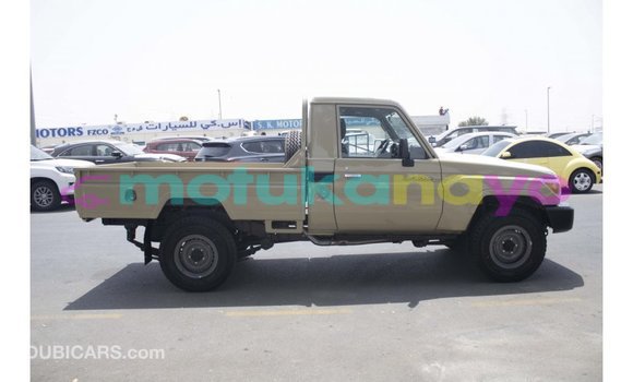 Buy Import Toyota Land Cruiser Beige Car in Import - Dubai in Bandundu Buy Import Toyota Land Cruiser Beige Car in Import - Dubai in Bandundu
