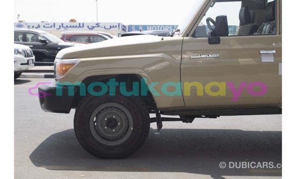 Buy Import Toyota Land Cruiser Beige Car in Import - Dubai in Bandundu Buy Import Toyota Land Cruiser Beige Car in Import - Dubai in Bandundu