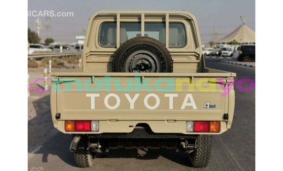 Buy Import Toyota Land Cruiser Beige Car in Import - Dubai in Bandundu Buy Import Toyota Land Cruiser Beige Car in Import - Dubai in Bandundu