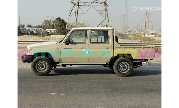 Buy Import Toyota Land Cruiser Beige Car in Import - Dubai in Bandundu Buy Import Toyota Land Cruiser Beige Car in Import - Dubai in Bandundu