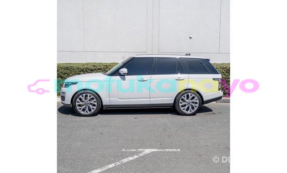 Acheter Import Voiture Land Rover Range Rover Blanc à Import - Dubai, Bandundu Acheter Import Voiture Land Rover Range Rover Blanc à Import - Dubai, Bandundu