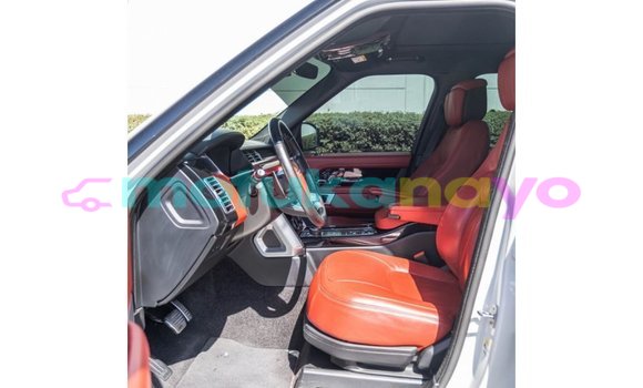 Acheter Import Voiture Land Rover Range Rover Blanc à Import - Dubai, Bandundu Acheter Import Voiture Land Rover Range Rover Blanc à Import - Dubai, Bandundu