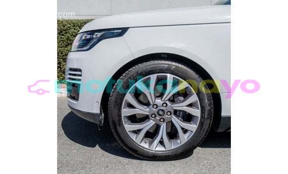Acheter Import Voiture Land Rover Range Rover Blanc à Import - Dubai, Bandundu Acheter Import Voiture Land Rover Range Rover Blanc à Import - Dubai, Bandundu