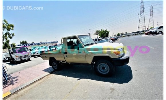 Buy Import Toyota Land Cruiser Beige Car in Import - Dubai in Bandundu Buy Import Toyota Land Cruiser Beige Car in Import - Dubai in Bandundu