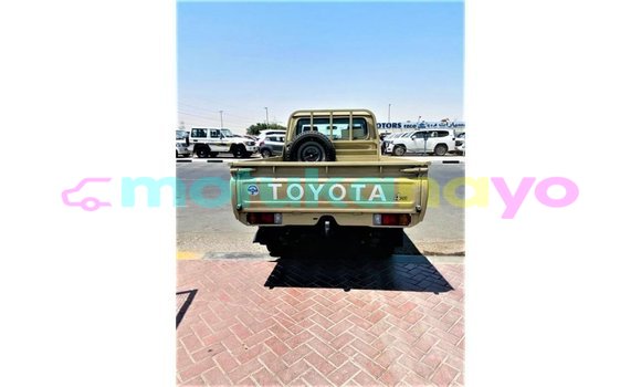 Buy Import Toyota Land Cruiser Beige Car in Import - Dubai in Bandundu Buy Import Toyota Land Cruiser Beige Car in Import - Dubai in Bandundu