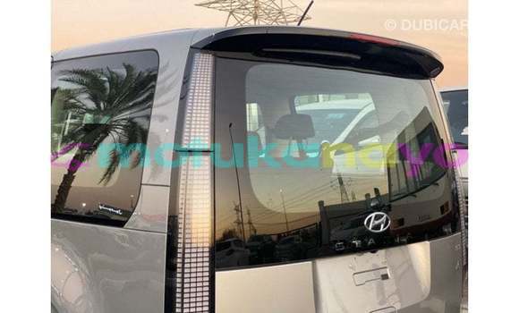 Buy Import Hyundai Accent Other Car in Import - Dubai in Bandundu Buy Import Hyundai Accent Other Car in Import - Dubai in Bandundu