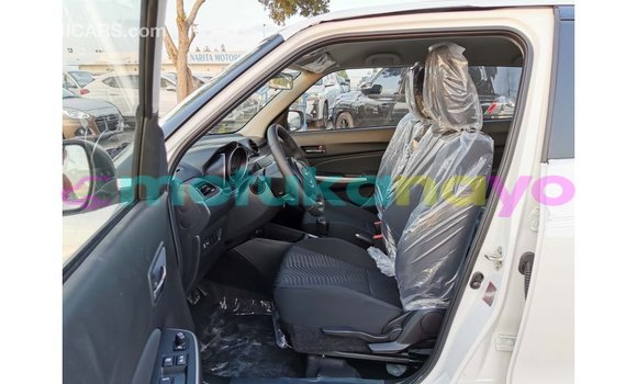 Buy Import Suzuki Swift White Car in Import - Dubai in Bandundu Buy Import Suzuki Swift White Car in Import - Dubai in Bandundu