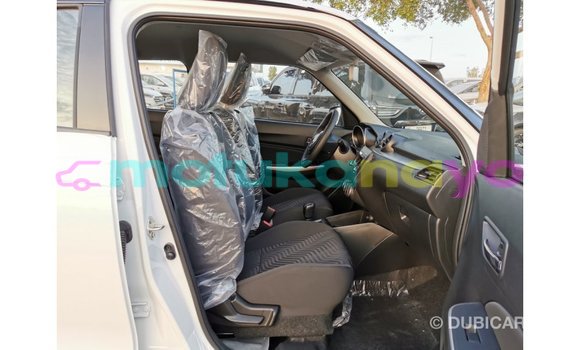 Buy Import Suzuki Swift White Car in Import - Dubai in Bandundu Buy Import Suzuki Swift White Car in Import - Dubai in Bandundu