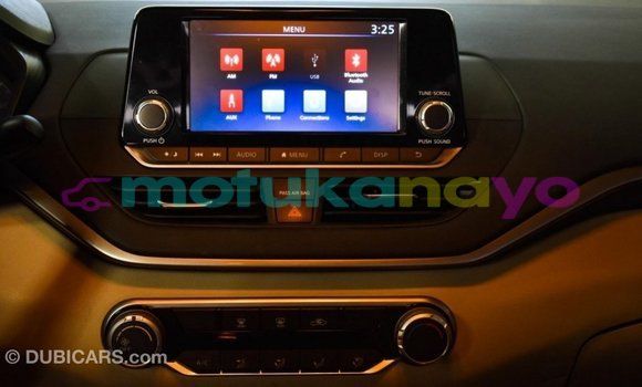 Acheter Import Voiture Nissan Altima Blanc à Import - Dubai, Bandundu Acheter Import Voiture Nissan Altima Blanc à Import - Dubai, Bandundu