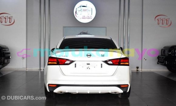 Acheter Import Voiture Nissan Altima Blanc à Import - Dubai, Bandundu Acheter Import Voiture Nissan Altima Blanc à Import - Dubai, Bandundu