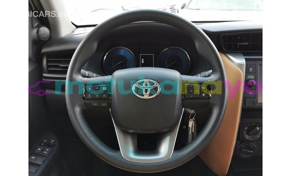 Buy Import Toyota Fortuner White Car in Import - Dubai in Bandundu Buy Import Toyota Fortuner White Car in Import - Dubai in Bandundu