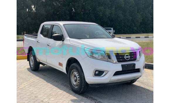 Acheter Import Voiture Nissan Navara Blanc à Import - Dubai, Bandundu Acheter Import Voiture Nissan Navara Blanc à Import - Dubai, Bandundu