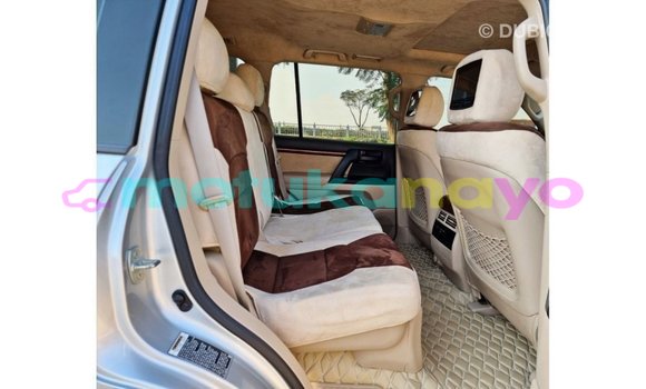 Buy Import Toyota Land Cruiser Other Car in Import - Dubai in Bandundu Buy Import Toyota Land Cruiser Other Car in Import - Dubai in Bandundu