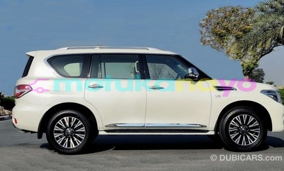 Acheter Import Voiture Nissan Patrol Blanc à Import - Dubai, Bandundu Acheter Import Voiture Nissan Patrol Blanc à Import - Dubai, Bandundu