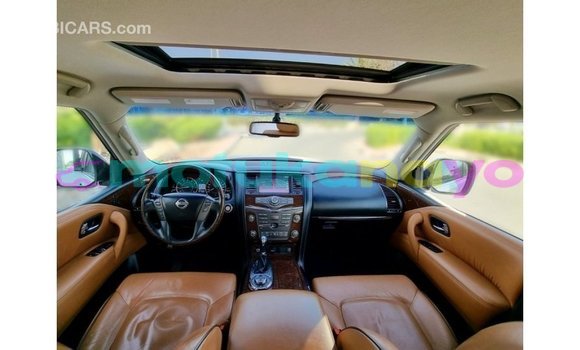 Acheter Import Voiture Nissan Patrol Blanc à Import - Dubai, Bandundu Acheter Import Voiture Nissan Patrol Blanc à Import - Dubai, Bandundu