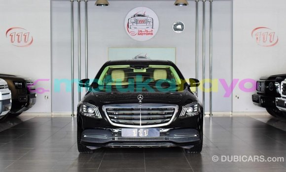 Acheter Import Voiture Mercedes-Benz 190 (W201) Noir à Import - Dubai, Bandundu Acheter Import Voiture Mercedes-Benz 190 (W201) Noir à Import - Dubai, Bandundu