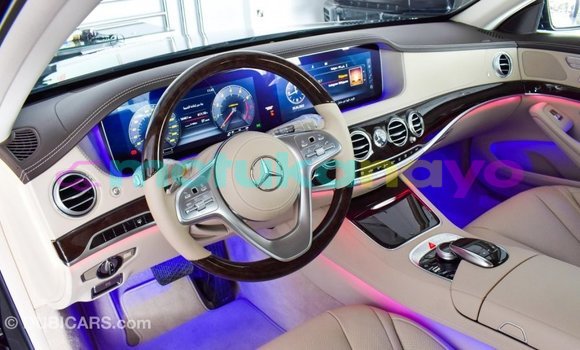 Acheter Import Voiture Mercedes-Benz 190 (W201) Noir à Import - Dubai, Bandundu Acheter Import Voiture Mercedes-Benz 190 (W201) Noir à Import - Dubai, Bandundu