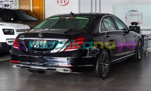 Acheter Import Voiture Mercedes-Benz 190 (W201) Noir à Import - Dubai, Bandundu Acheter Import Voiture Mercedes-Benz 190 (W201) Noir à Import - Dubai, Bandundu