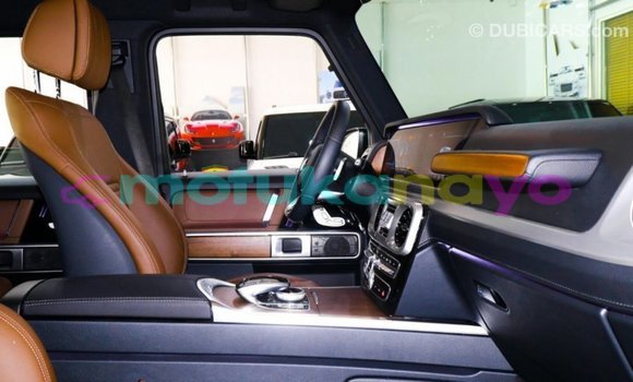 Buy Import Mercedes-Benz 190 (W201) Green Car in Import - Dubai in Bandundu Buy Import Mercedes-Benz 190 (W201) Green Car in Import - Dubai in Bandundu