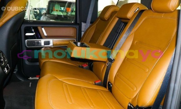 Buy Import Mercedes-Benz 190 (W201) Green Car in Import - Dubai in Bandundu Buy Import Mercedes-Benz 190 (W201) Green Car in Import - Dubai in Bandundu