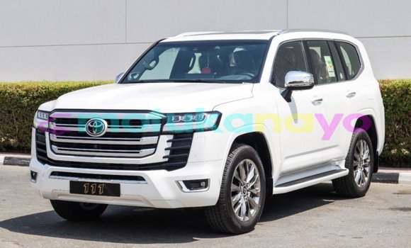 Buy Import Toyota Land Cruiser White Car in Import - Dubai in Bandundu Buy Import Toyota Land Cruiser White Car in Import - Dubai in Bandundu