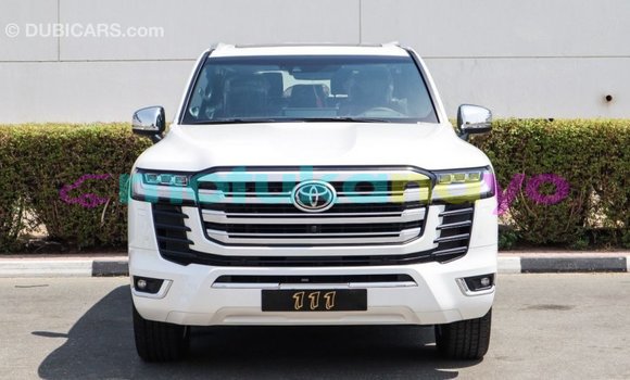 Buy Import Toyota Land Cruiser White Car in Import - Dubai in Bandundu Buy Import Toyota Land Cruiser White Car in Import - Dubai in Bandundu