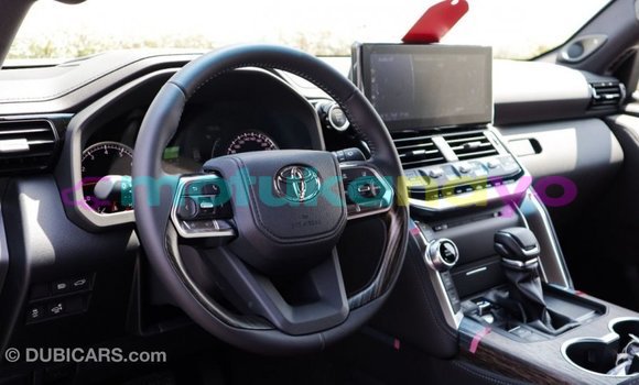 Buy Import Toyota Land Cruiser White Car in Import - Dubai in Bandundu Buy Import Toyota Land Cruiser White Car in Import - Dubai in Bandundu