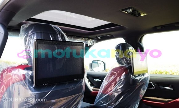 Buy Import Toyota Land Cruiser White Car in Import - Dubai in Bandundu Buy Import Toyota Land Cruiser White Car in Import - Dubai in Bandundu