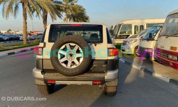 Buy Import Toyota FJ Cruiser White Car in Import - Dubai in Bandundu Buy Import Toyota FJ Cruiser White Car in Import - Dubai in Bandundu