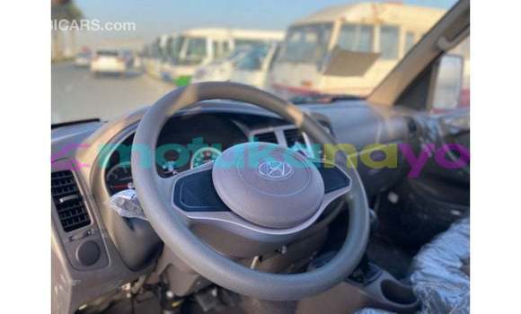 Buy Import Hyundai Accent White Car in Import - Dubai in Bandundu Buy Import Hyundai Accent White Car in Import - Dubai in Bandundu