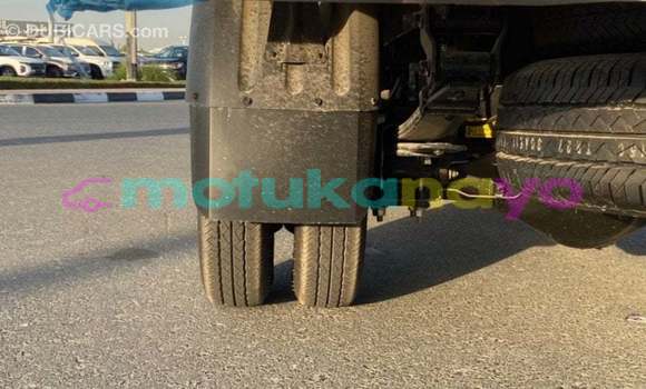 Buy Import Hyundai Accent White Car in Import - Dubai in Bandundu Buy Import Hyundai Accent White Car in Import - Dubai in Bandundu