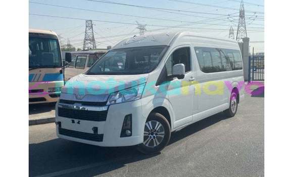 Buy Import Toyota Hiace White Car in Import - Dubai in Bandundu Buy Import Toyota Hiace White Car in Import - Dubai in Bandundu