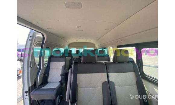 Buy Import Toyota Hiace White Car in Import - Dubai in Bandundu Buy Import Toyota Hiace White Car in Import - Dubai in Bandundu