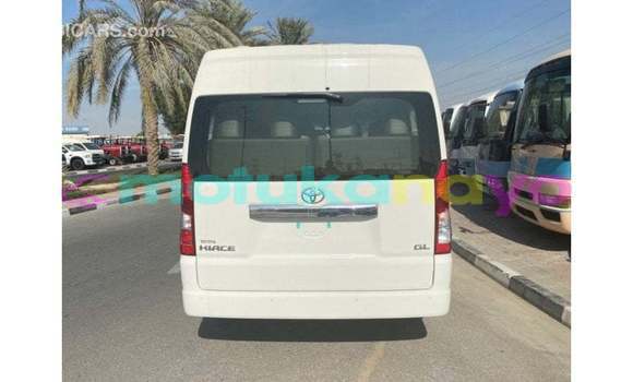 Buy Import Toyota Hiace White Car in Import - Dubai in Bandundu Buy Import Toyota Hiace White Car in Import - Dubai in Bandundu