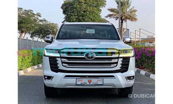 Buy Import Toyota Land Cruiser White Car in Import - Dubai in Bandundu Buy Import Toyota Land Cruiser White Car in Import - Dubai in Bandundu
