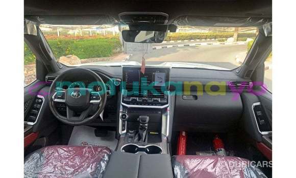 Buy Import Toyota Land Cruiser White Car in Import - Dubai in Bandundu Buy Import Toyota Land Cruiser White Car in Import - Dubai in Bandundu