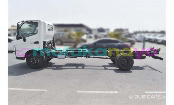 Buy Import Hino 300 Series White Truck in Import - Dubai in Bandundu Buy Import Hino 300 Series White Truck in Import - Dubai in Bandundu