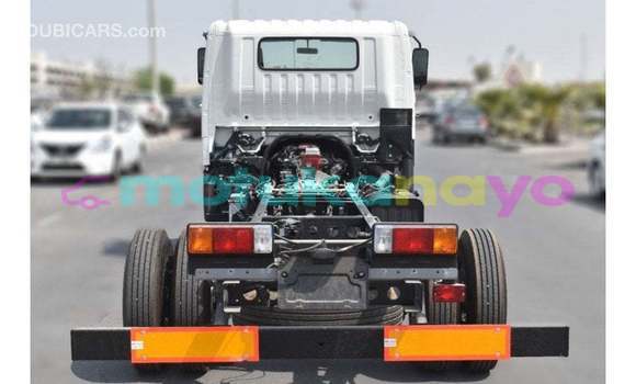Buy Import Hino 300 Series White Truck in Import - Dubai in Bandundu Buy Import Hino 300 Series White Truck in Import - Dubai in Bandundu