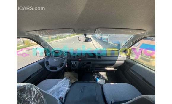 Buy Import Toyota Hiace White Car in Import - Dubai in Bandundu Buy Import Toyota Hiace White Car in Import - Dubai in Bandundu