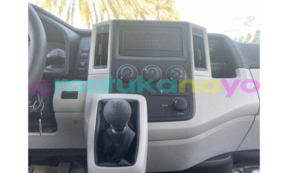 Buy Import Toyota Hiace White Car in Import - Dubai in Bandundu Buy Import Toyota Hiace White Car in Import - Dubai in Bandundu
